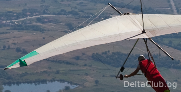 Hang gliding launch